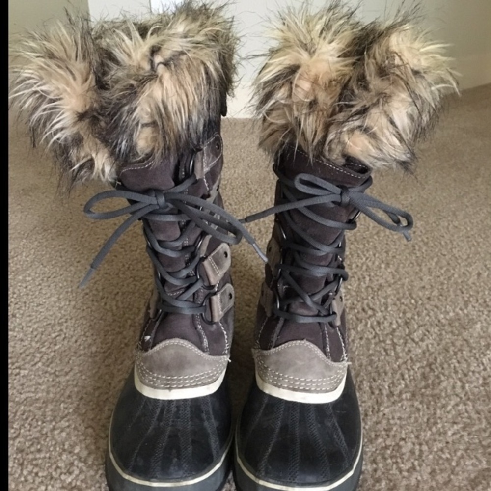 Sorel Joan of Arctic winter boots